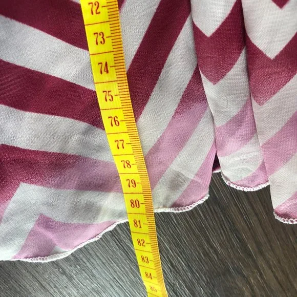 Accidentally In Love  Juniors Medium - Picture 2 of 7